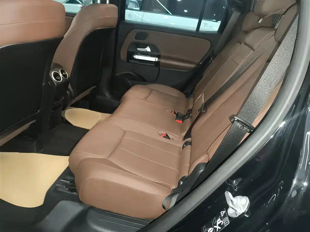 MERCEDES BENZ GLB 2020