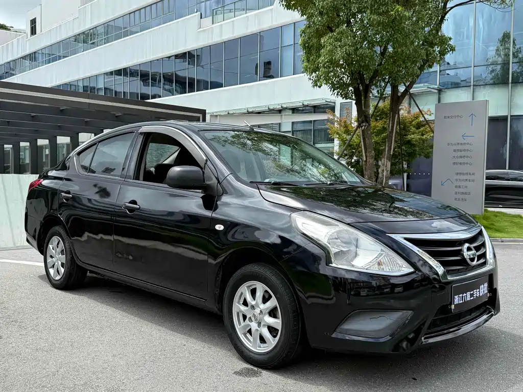 NISSAN SUNNY 2014