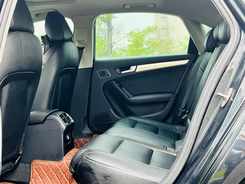 AUDI A4L 2015