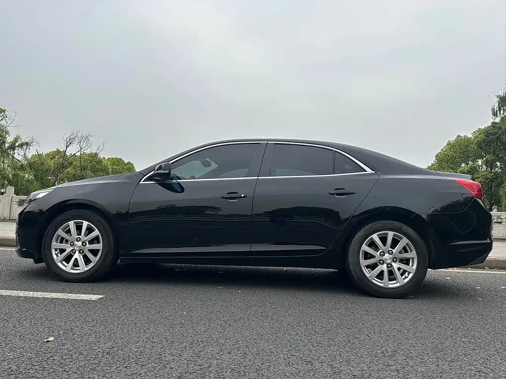 CHEVROLET MALIBU 2015