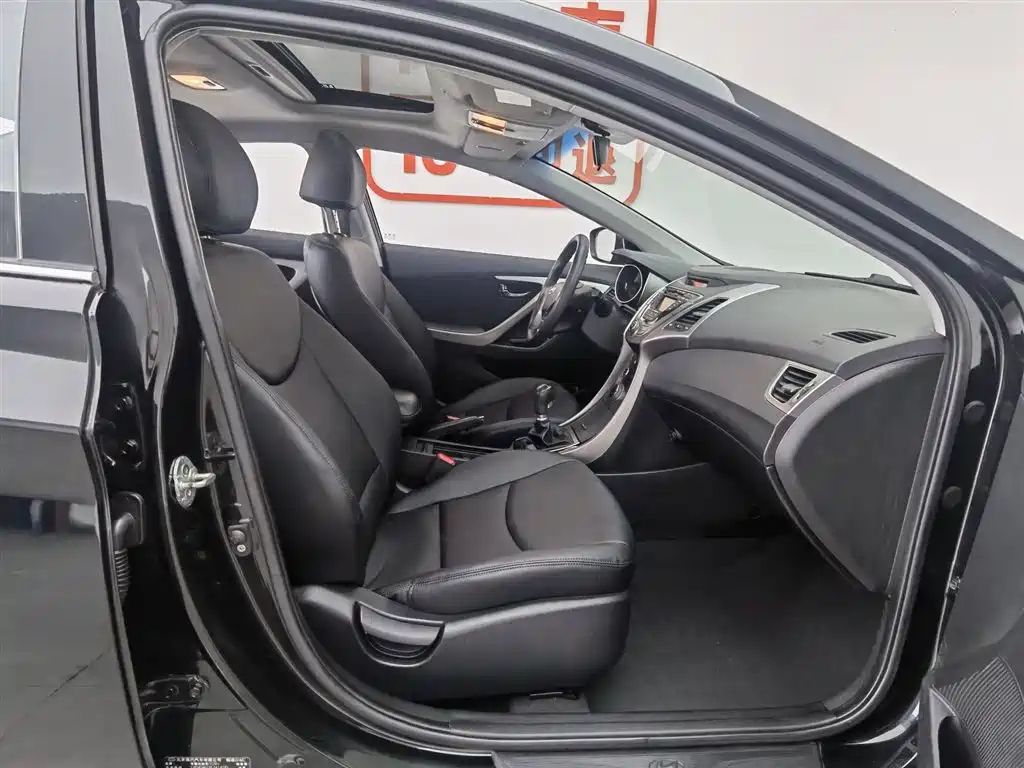 HYUNDAI ELANTRA 2014