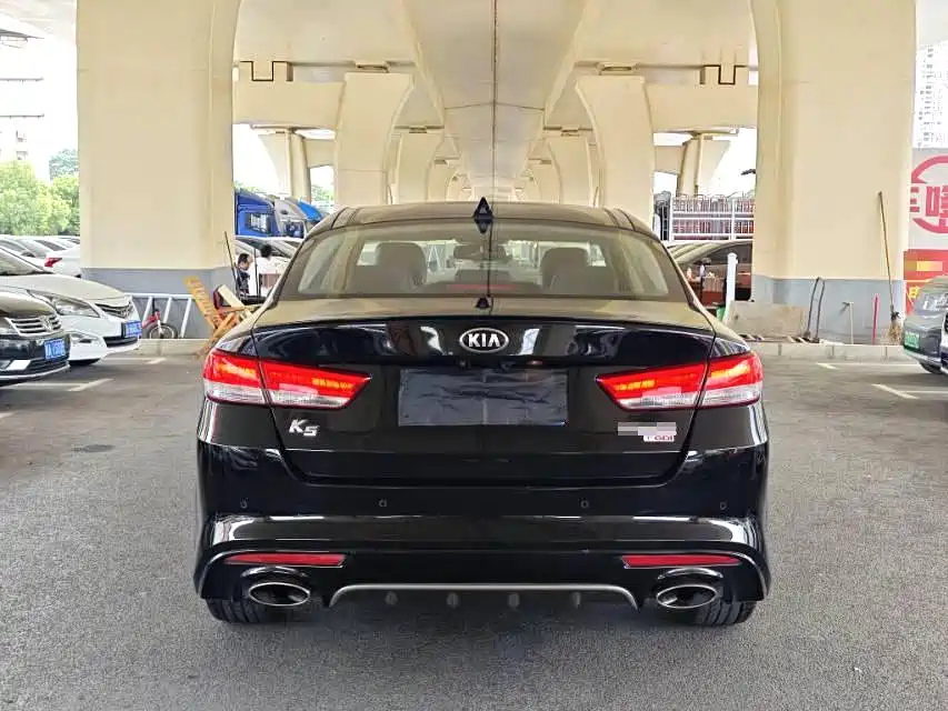 KIA K5 2017