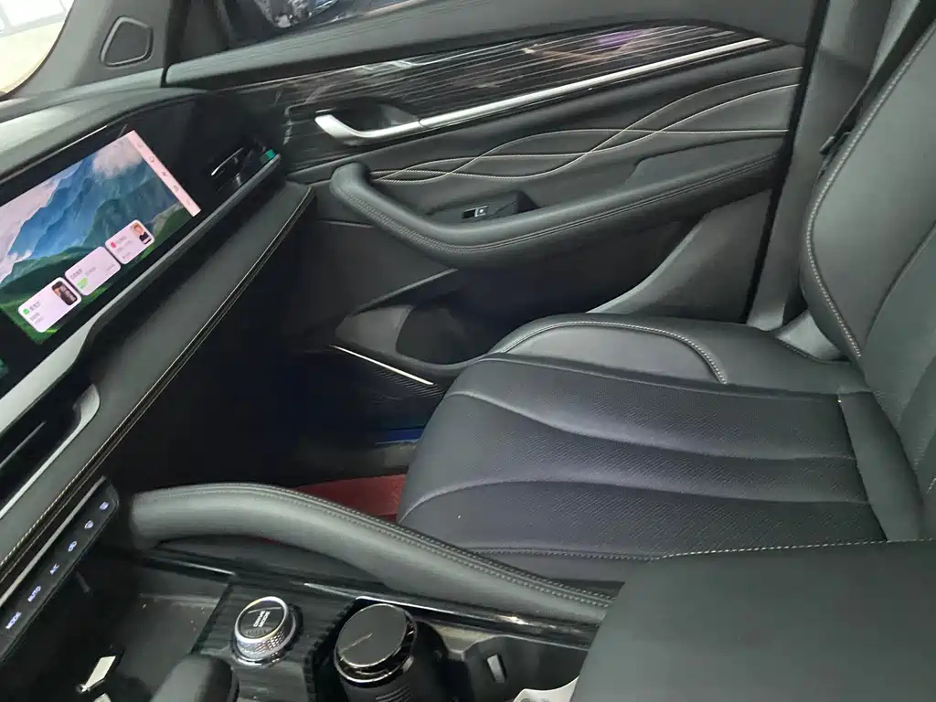 GEELY AUTO MONJARO 2024