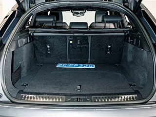 LAND ROVER RANGE ROVER VESSEL 2024 YEAR BENCHMARK EDITION 2024