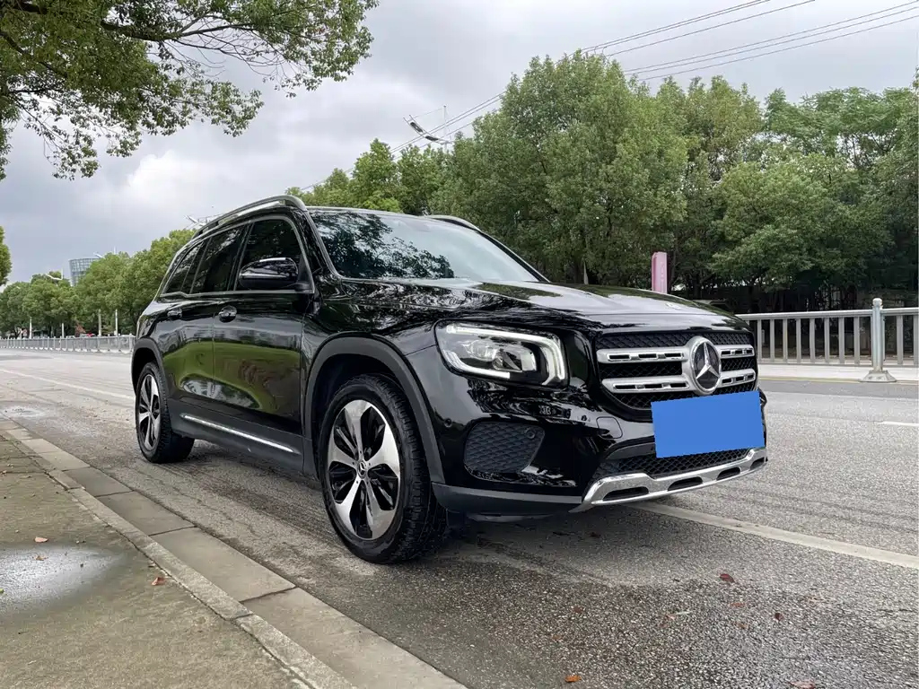 MERCEDES BENZ GLB 2021
