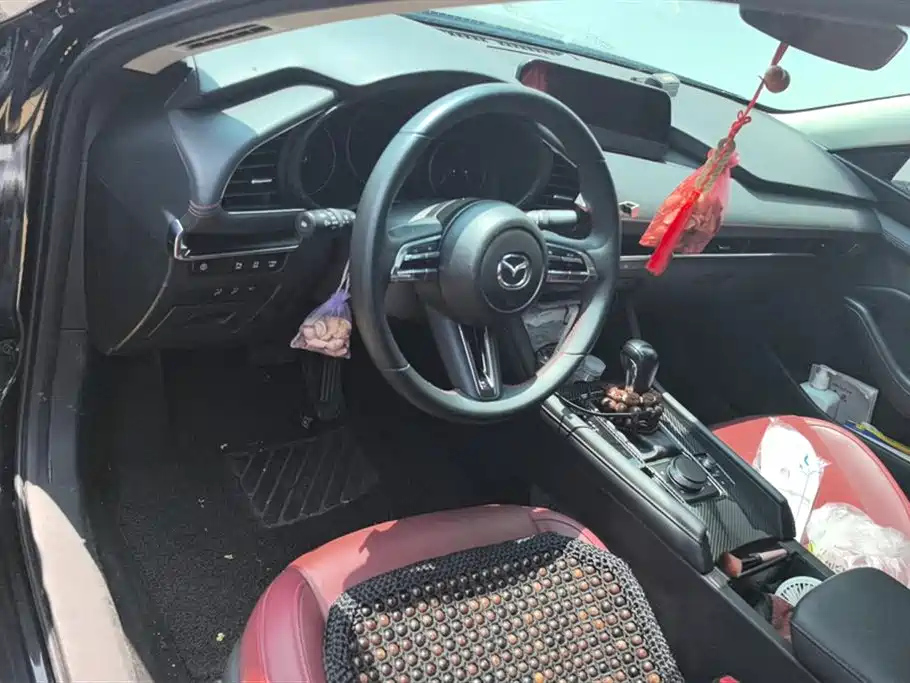 MAZDA 3 AXELA 2023