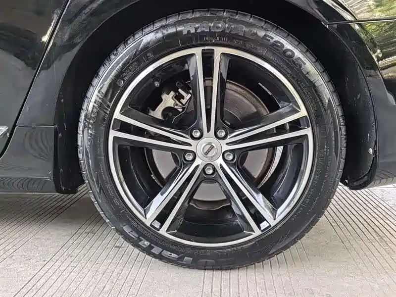 VOLVO S90 2020