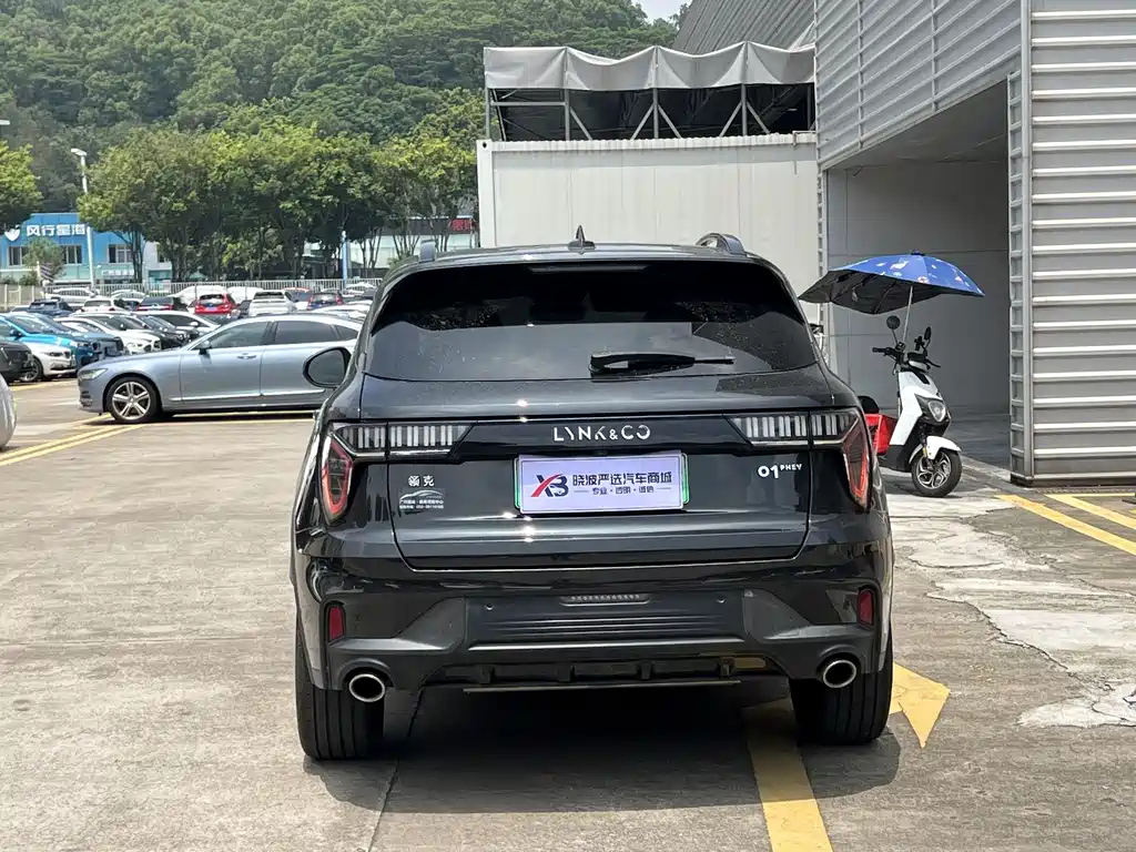 LYNK&CO 01 NEW ENERGY 2021