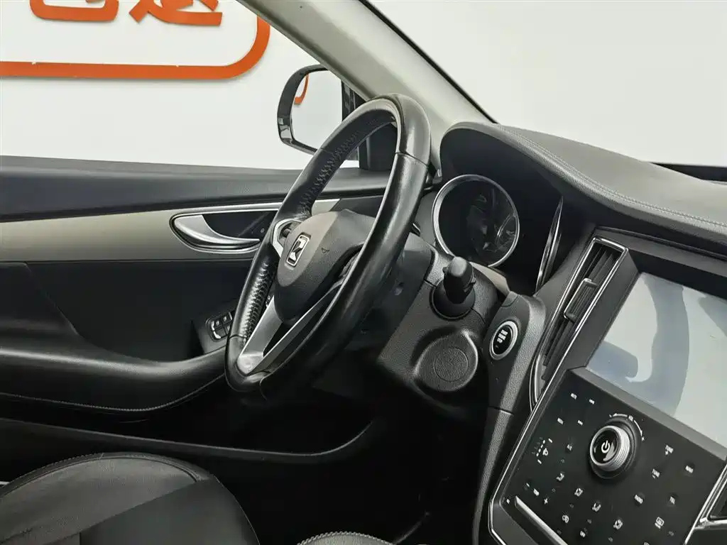 ZOTYE SR7 2016