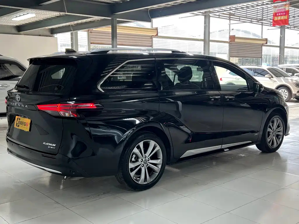 TOYOTA SIENNA SIENNA 2024
