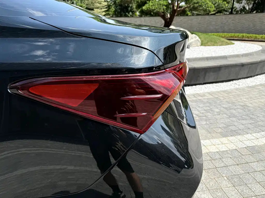 TOYOTA AVALON 2024