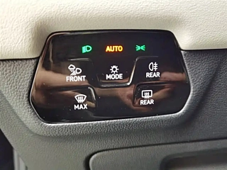 VOLKSWAGEN TOURAN 2022 YEAR 530 V6 4WD DELUXE EDITION 2022