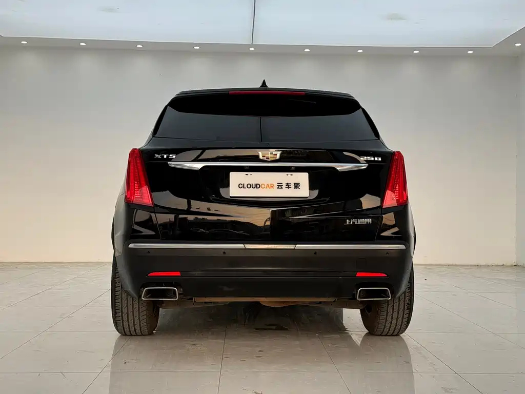 CADILLAC XT5 2018