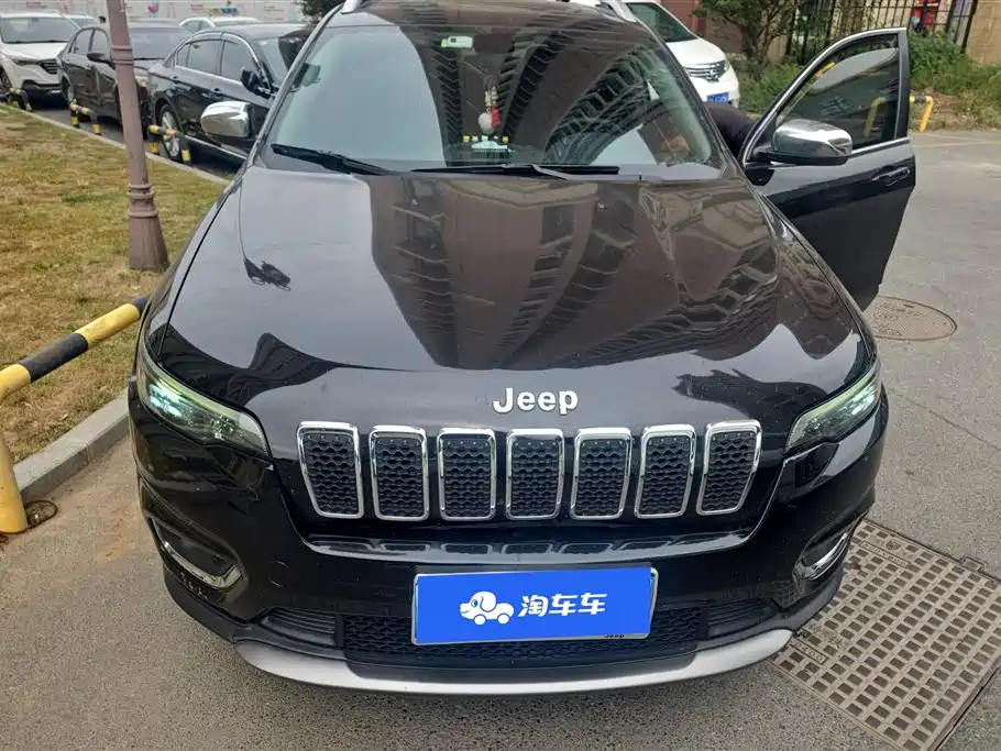 JEEP CHEROKEE 2019