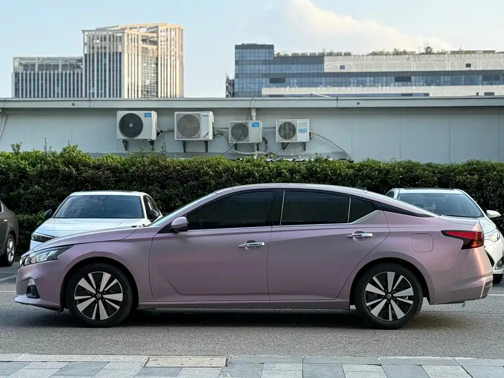 NISSAN TEANA 2022