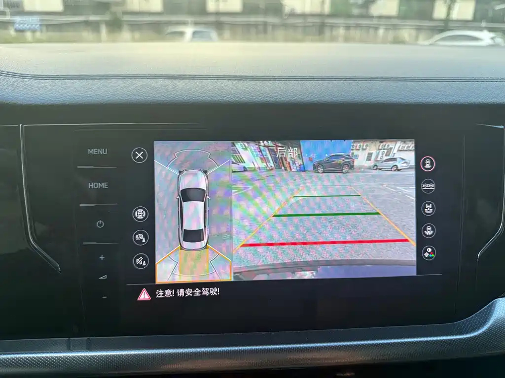 VOLKSWAGEN PASSAT 2024