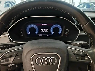 AUDI Q3  2020
