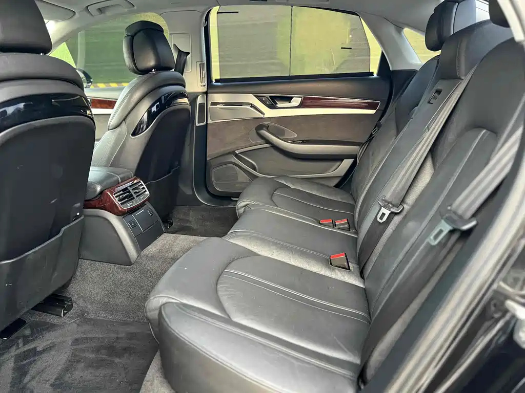 AUDI A8 2014