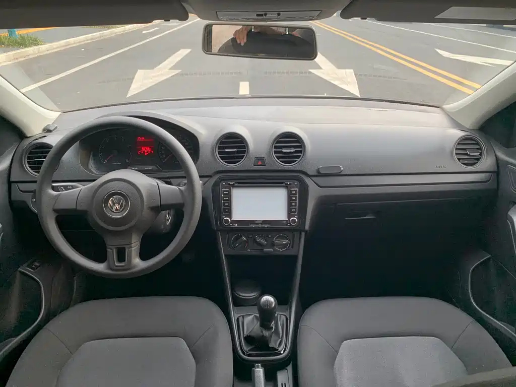 VOLKSWAGEN JETTA 2015