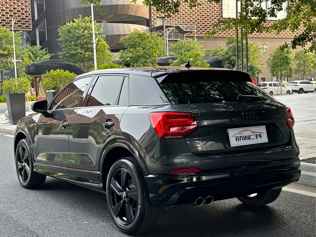 AUDI Q2L 2021