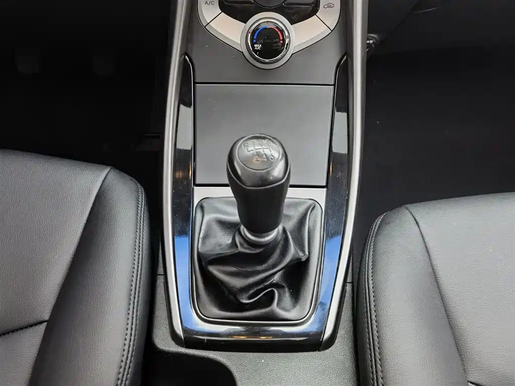 HYUNDAI ELANTRA 2014