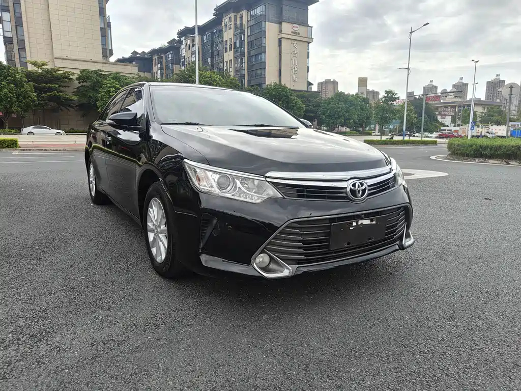 TOYOTA CAMRY 2015