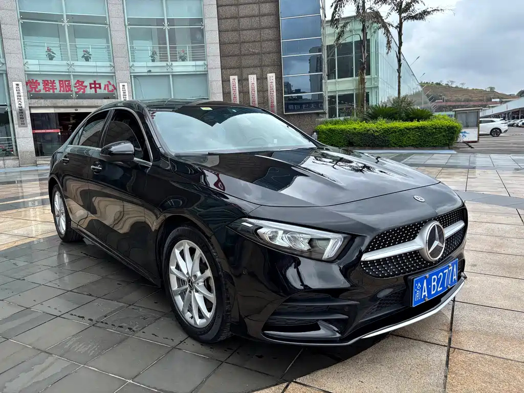 MERCEDES BENZ A-CLASS 2019