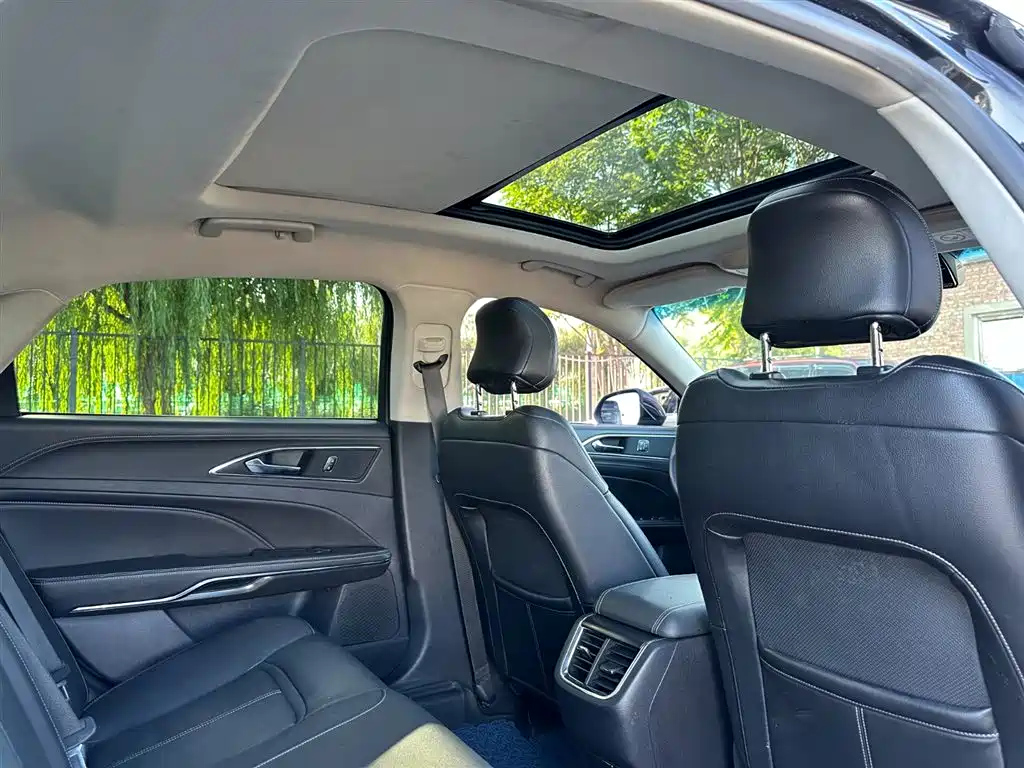 FORD TAURUS 2015