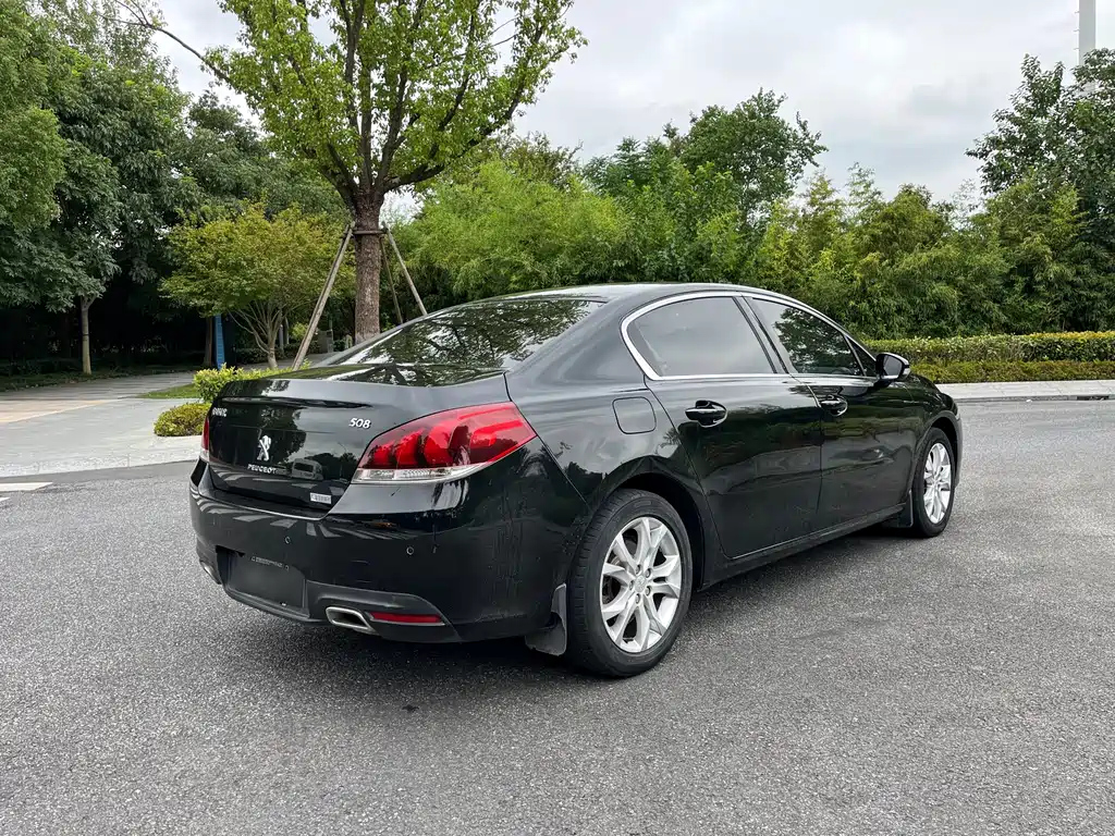 PEUGEOT 508 2015