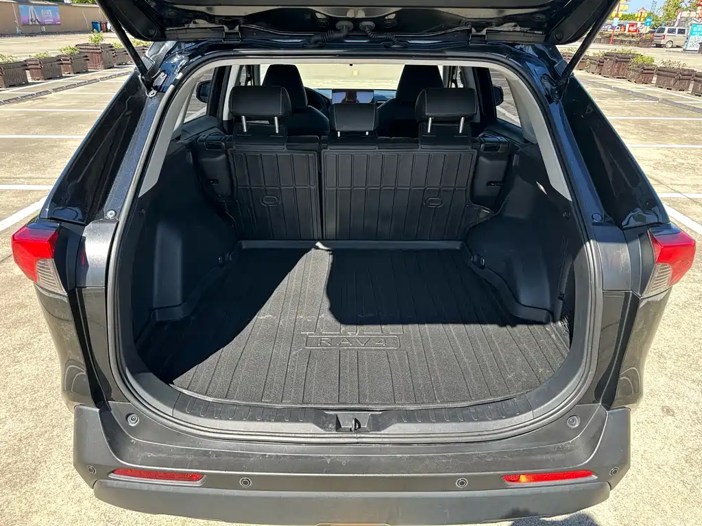 TOYOTA RAV4 RONGFANG 2024