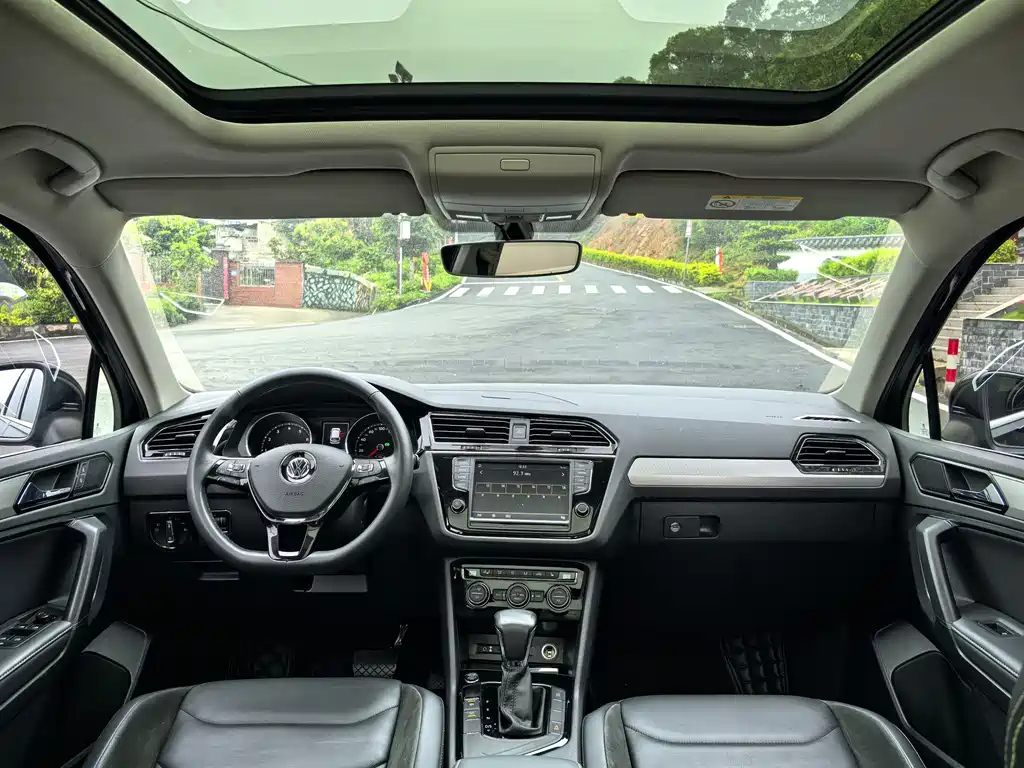VOLKSWAGEN TIGUAN L 2018