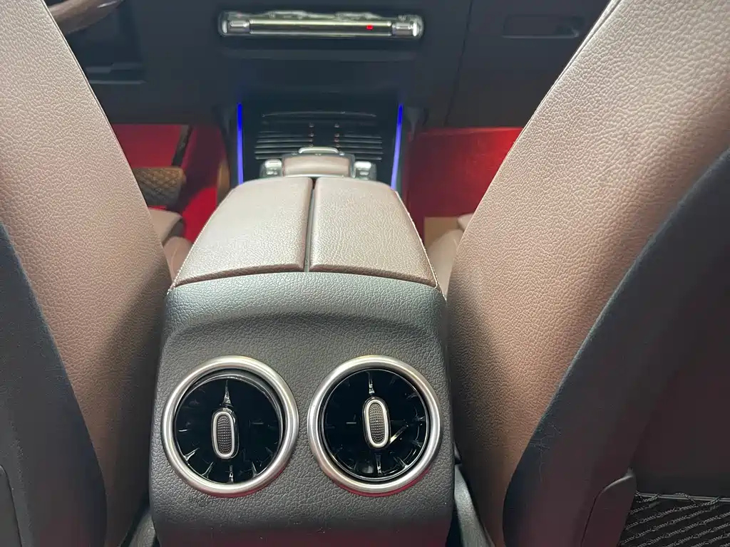 MERCEDES BENZ GLB 2021