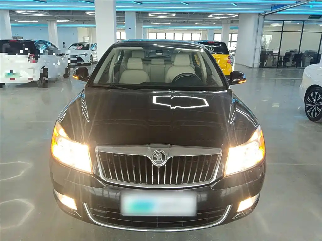 SKODA OCTAVIA 2014