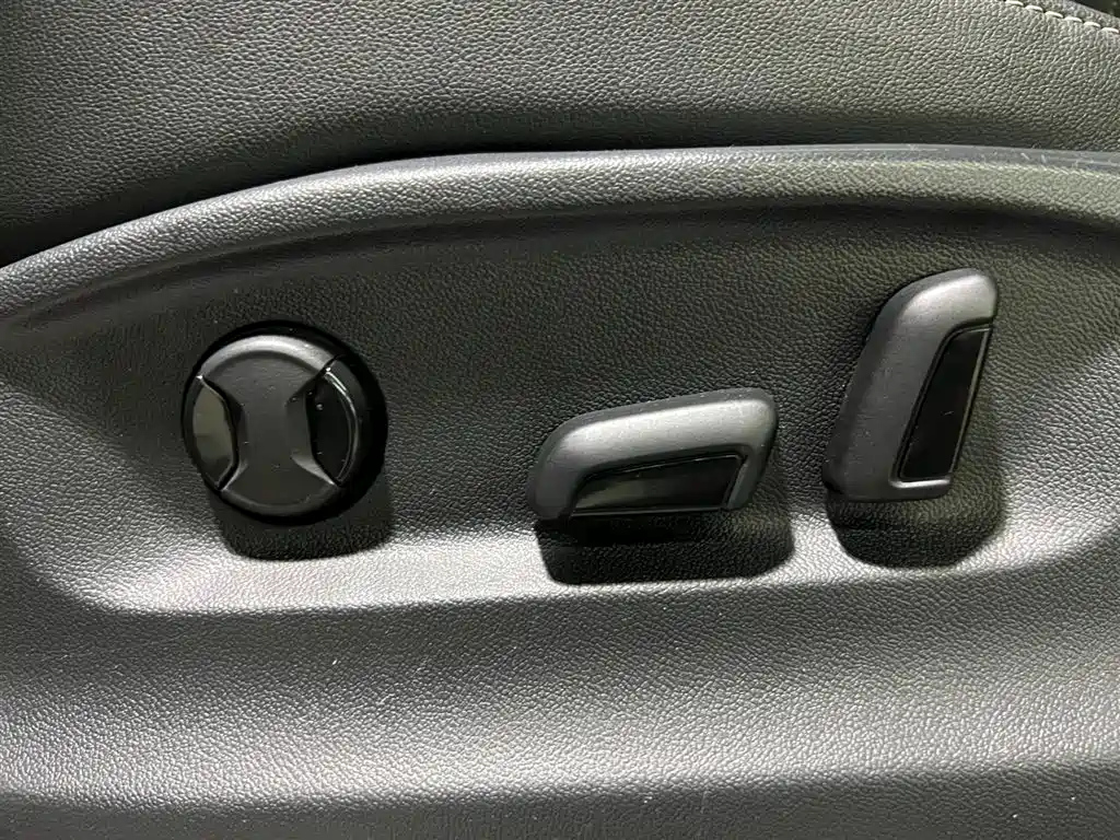 VOLKSWAGEN TIGUAN L 2021