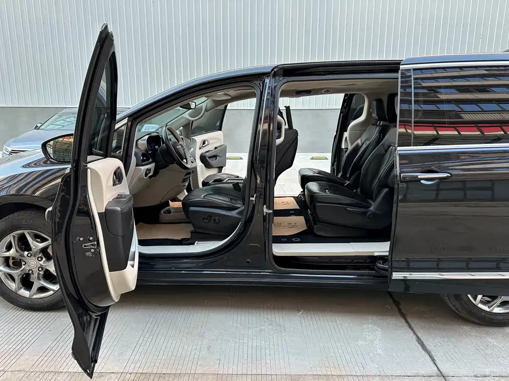 CHRYSLER BIG 捷龙 IMPORT 2018