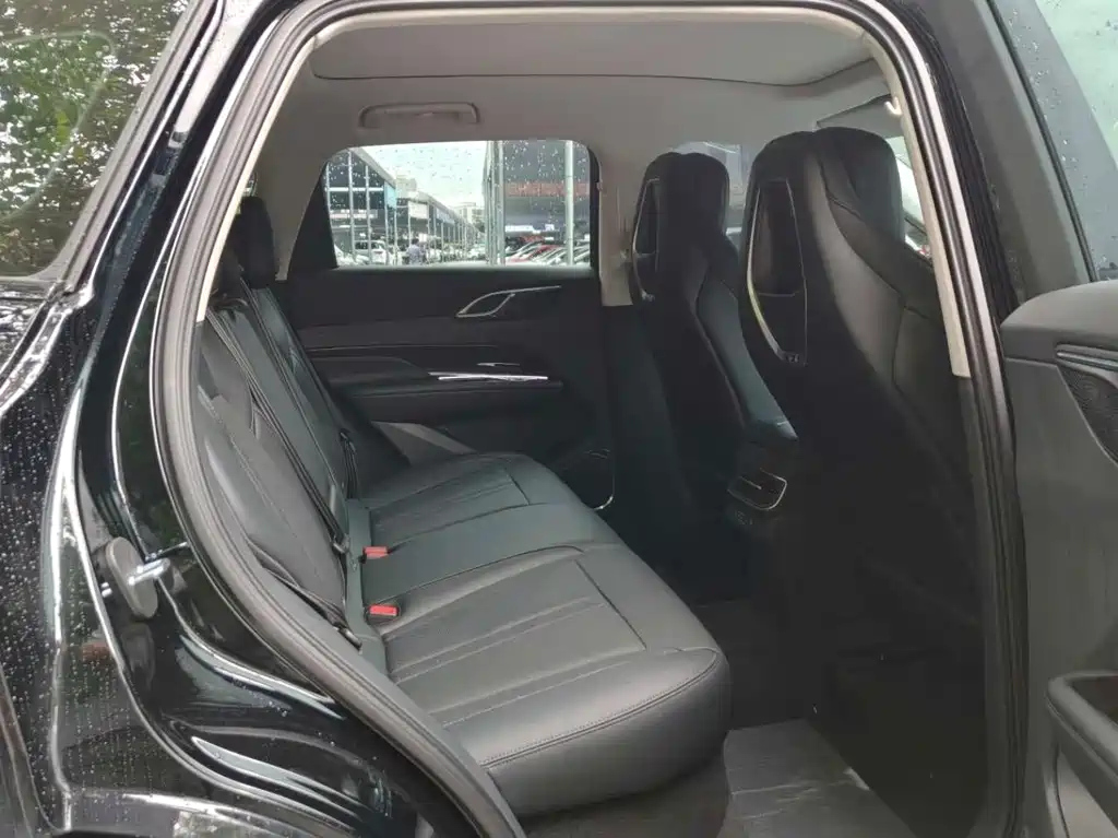 HONGQI HS3 PHEV 2025