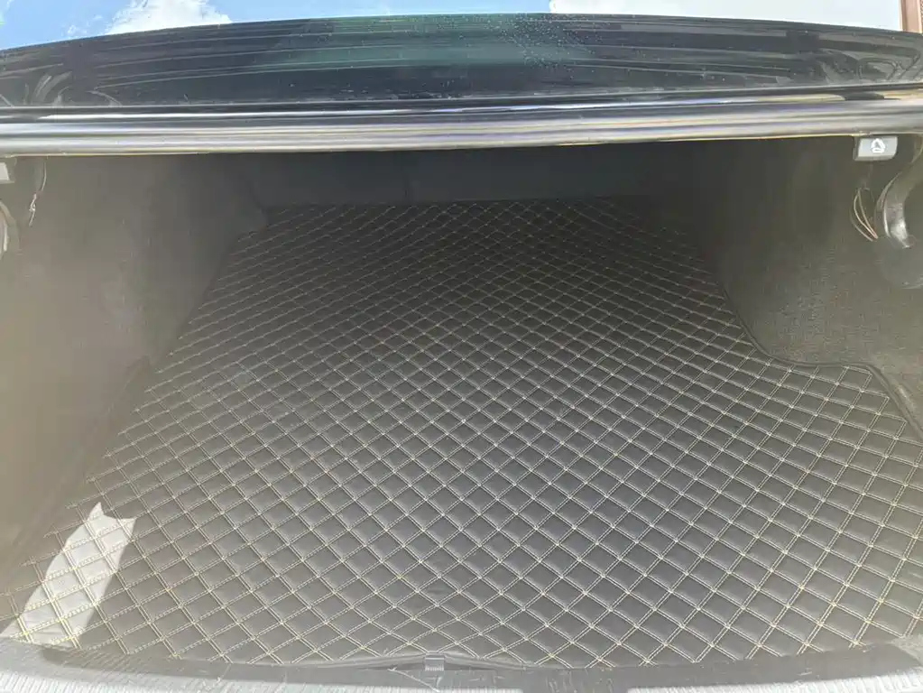 VOLKSWAGEN PASSAT 2013