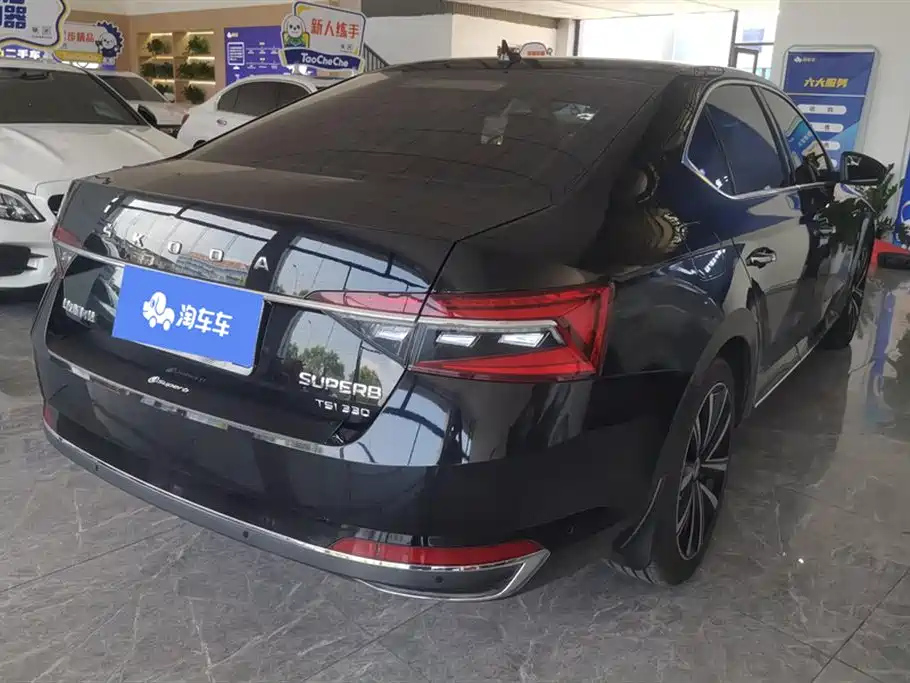 SKODA SUPERB 2023