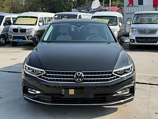 VOLKSWAGEN MAGOTAN 2023