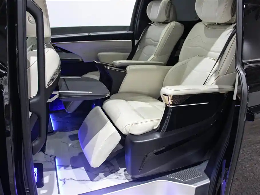 TRUMPCHI M8 2023