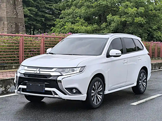 MITSUBISHI OUTLANDER  2021