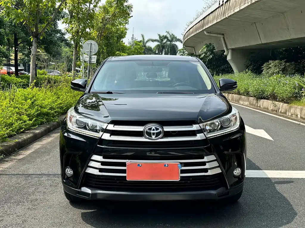 TOYOTA HIGHLANDER 2018