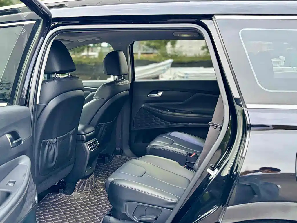 HYUNDAI SANTAFE 2023