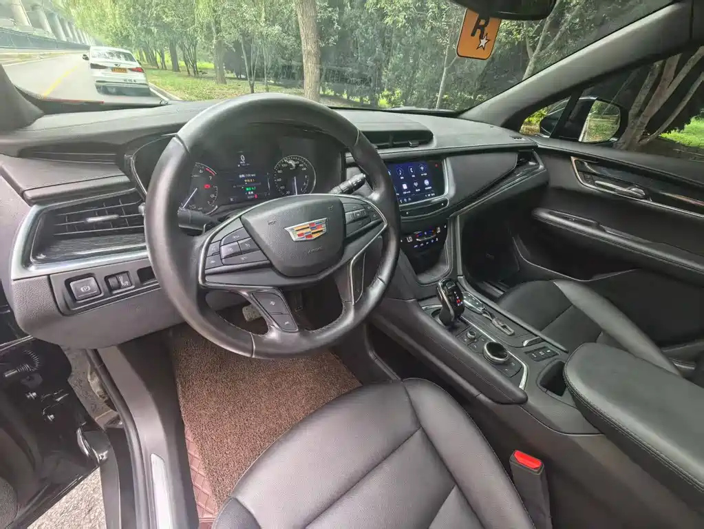 CADILLAC XT5 2022