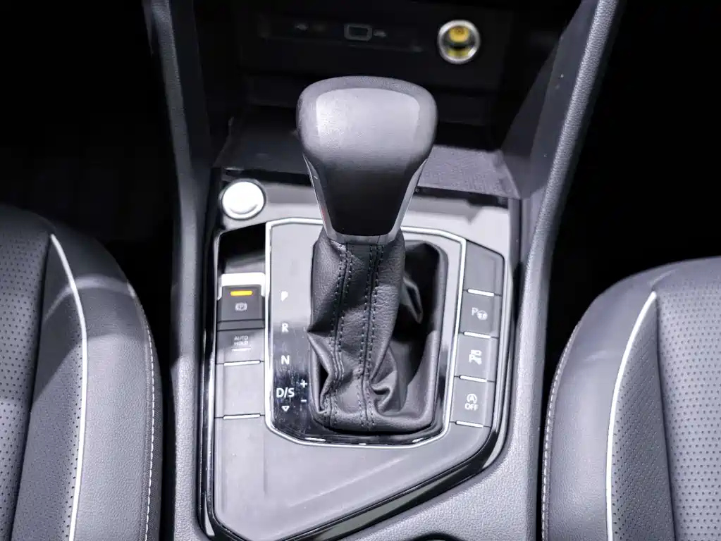 VOLKSWAGEN TIGUAN L 2024