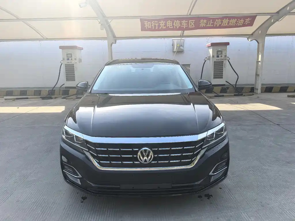 VOLKSWAGEN PASSAT 2019