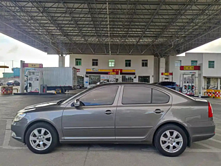 SKODA OCTAVIA 2014 YEAR 1.6L AUTOMATIC EDITION 2014