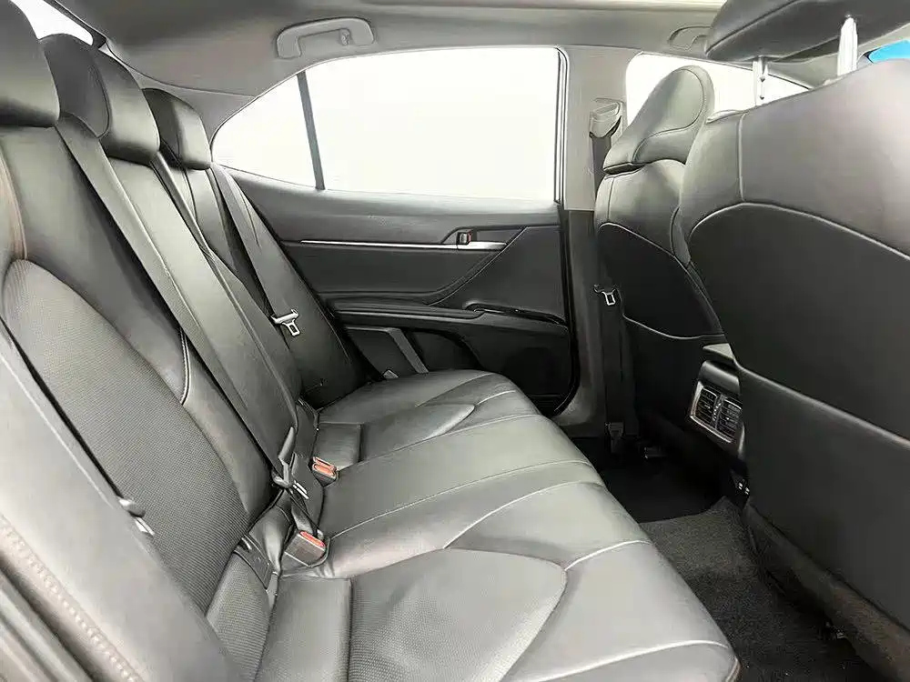 TOYOTA CAMRY 2019