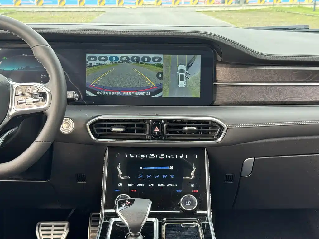 JETOUR X90 2022