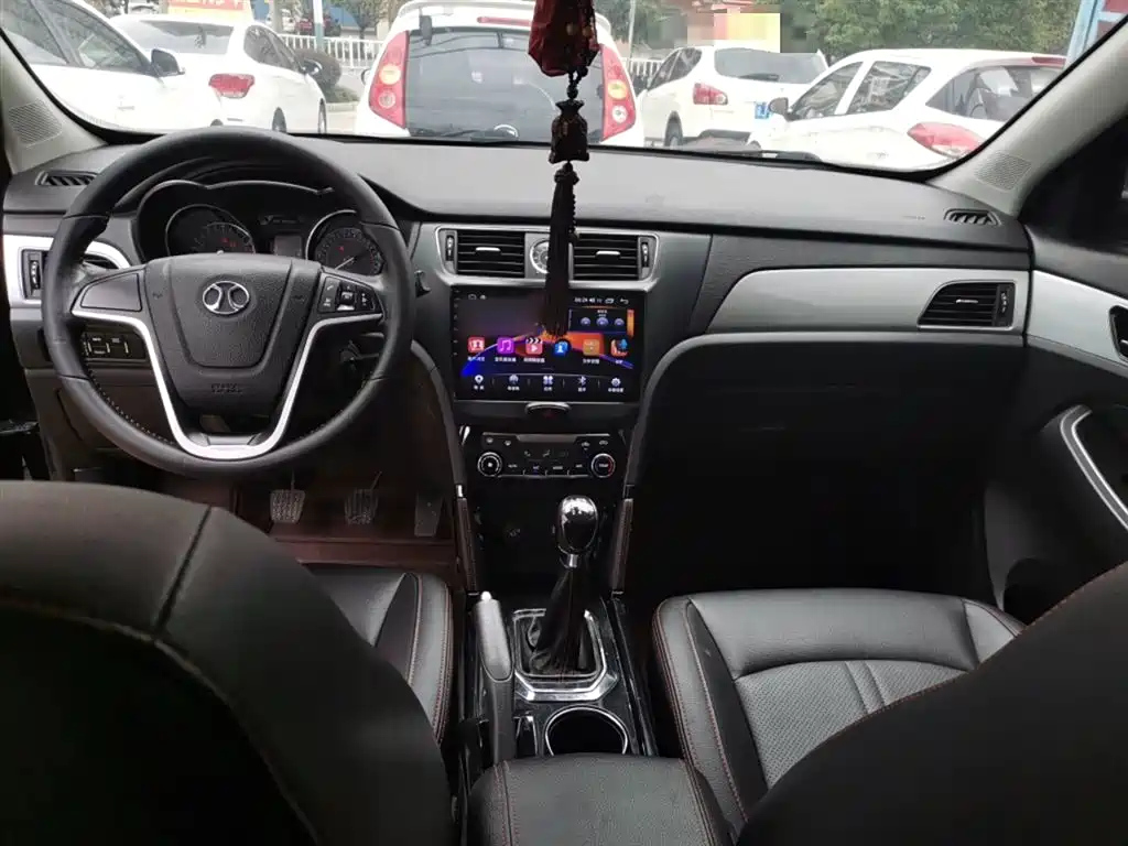 BAIC SENOVA X55 2016